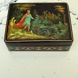 Vintage Soviet Production Russian Lacquer box. School: Palekh.